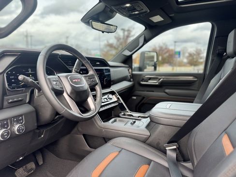 Used 2024 GMC Sierra 2500 AT4 w/ AT4 Premium Plus Package image 14