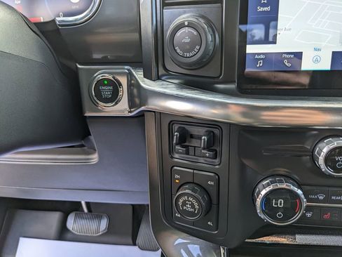 Used 2021 Ford F150 Lariat w/ Equipment Group 502A High image 34