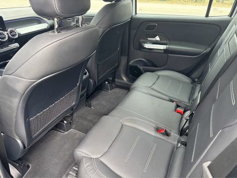 Used 2024 Mercedes-Benz GLB 35 AMG 4MATIC image 22