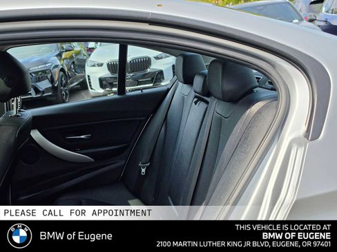 Used 2017 BMW 320i xDrive Sedan AWD/4WD image 21