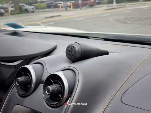 Used 2016 McLaren 570S Coupe RWD image 20