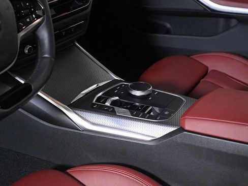 Used 2025 BMW 330i Sedan w/ Convenience Package image 19