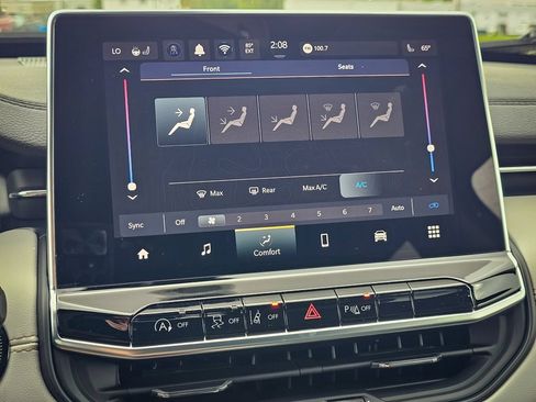 New 2026 Jeep Compass Limited AWD/4WD image 18