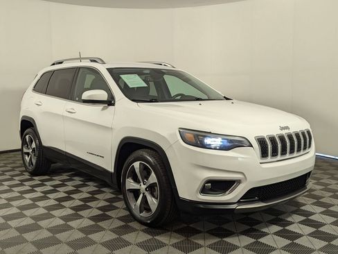 Used 2020 Jeep Cherokee Limited image 25