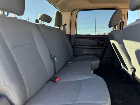 Used 2016 RAM 3500 Tradesman w/ Chrome Appearance Group image 18