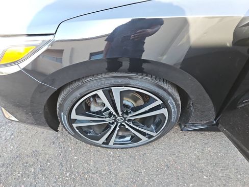 Used 2021 Nissan Sentra SR FWD image 25