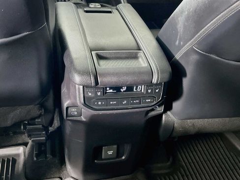 Used 2024 Toyota Grand Highlander AWD image 27