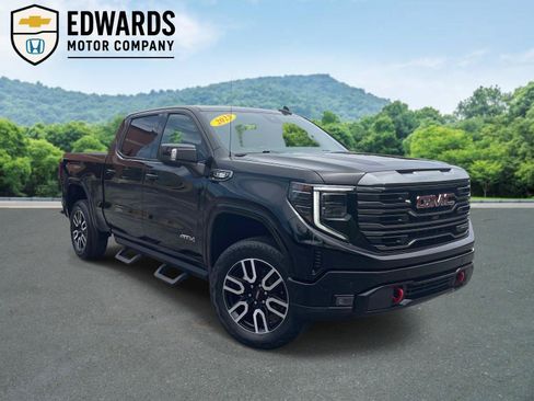Used 2023 GMC Sierra 1500 AT4 w/ AT4 Premium Package AWD/4WD image 1