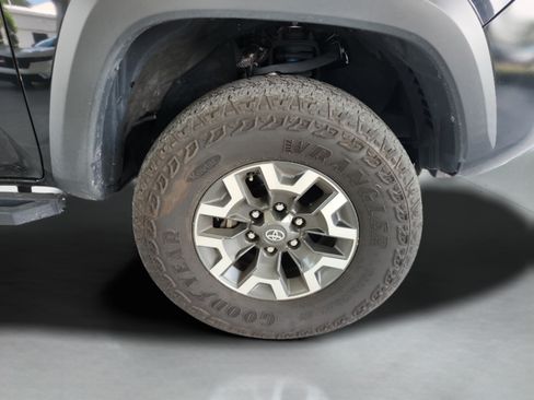 Used 2022 Toyota Tacoma TRD Off-Road w/ Technology Package RWD image 28