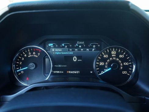 Used 2016 Ford F150 Lariat w/ Equipment Group 502A Luxury image 6