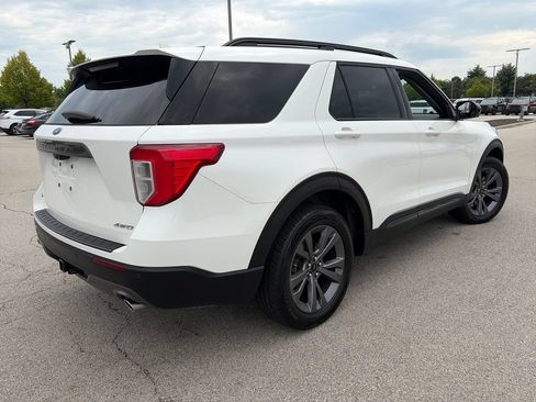 Used 2023 Ford Explorer XLT w/ Equipment Group 202A AWD/4WD image 7
