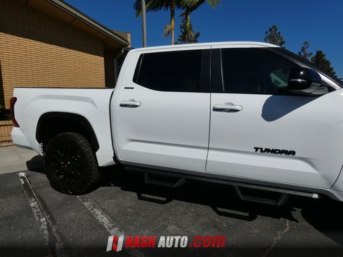 Used 2024 Toyota Tundra Limited AWD/4WD image 8