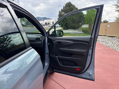 Used 2023 Honda Passport TrailSport image 28
