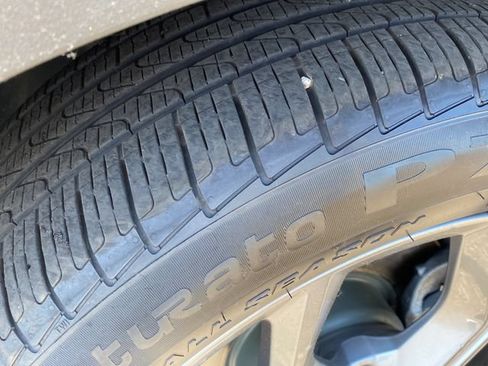 Used 2025 BMW X4 xDrive30i AWD/4WD image 25