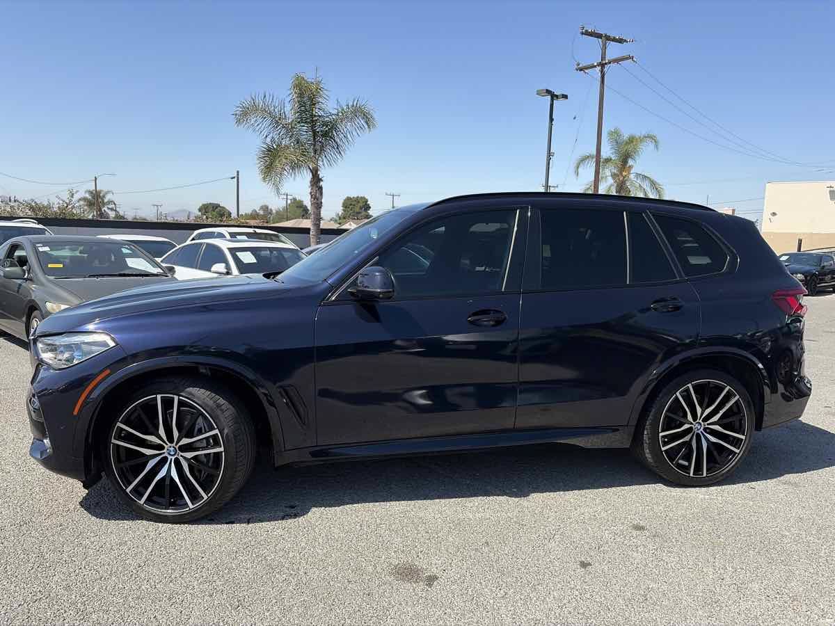 Used 2019 BMW X5 xDrive50i w/ M Sport Package AWD/4WD image 2