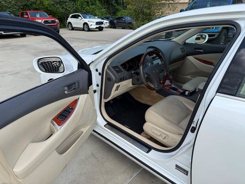 Used 2011 Lexus ES 350 FWD image 10