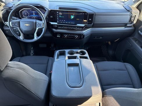 Used 2023 Chevrolet Silverado 1500 LT image 14
