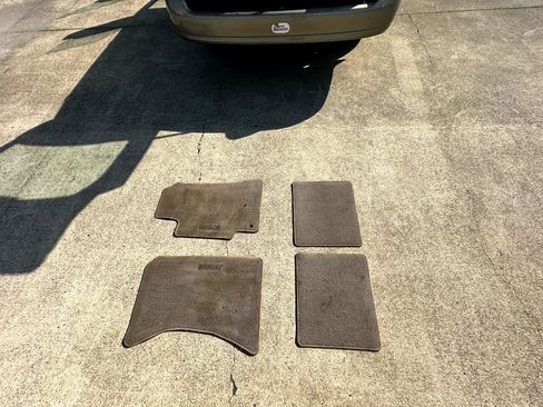 Used 2001 Subaru Outback Wagon image 32