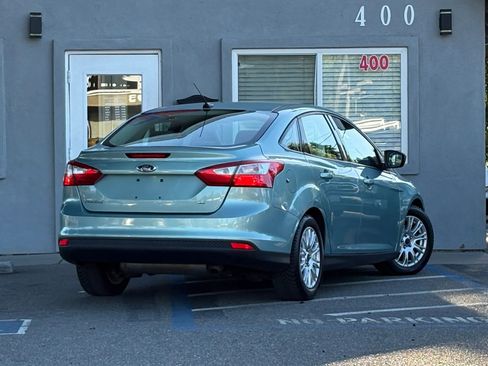 Used 2012 Ford Focus SE FWD image 5