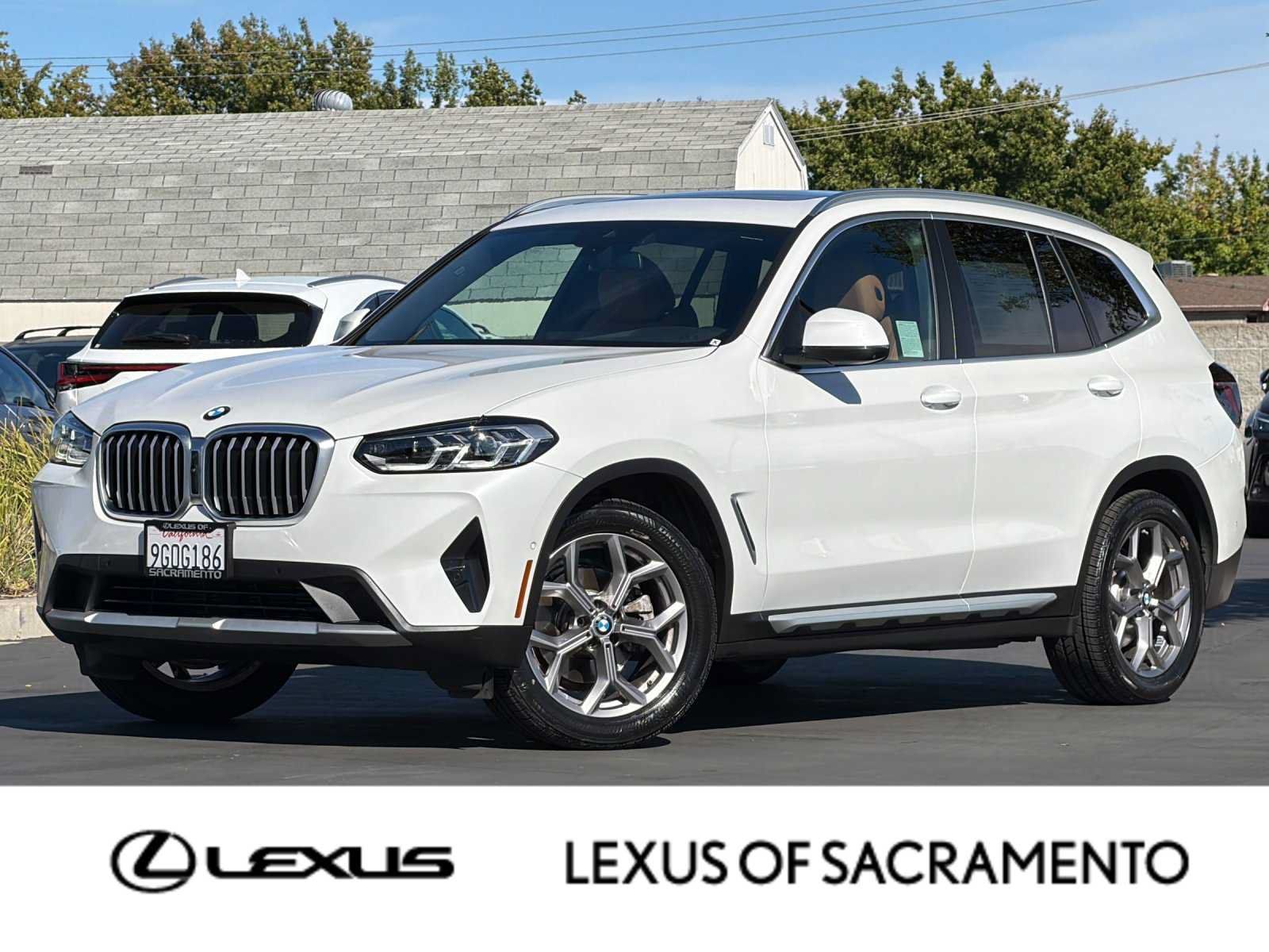 Used 2023 BMW X3 xDrive30i w/ Premium Package AWD/4WD image 1