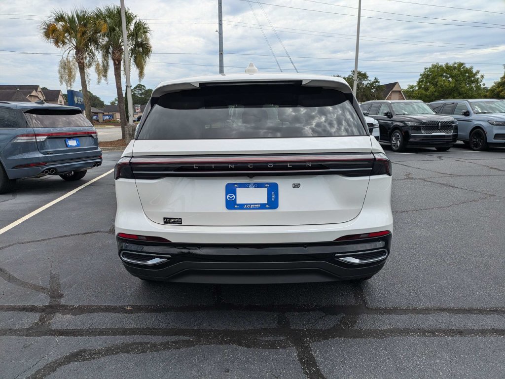 New 2026 Lincoln Nautilus Premier AWD/4WD image 5