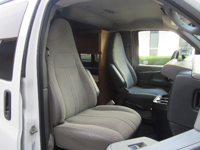 Used 2014 Chevrolet Express 3500 LT w/ LT Preferred Equipment Group RWD image 18
