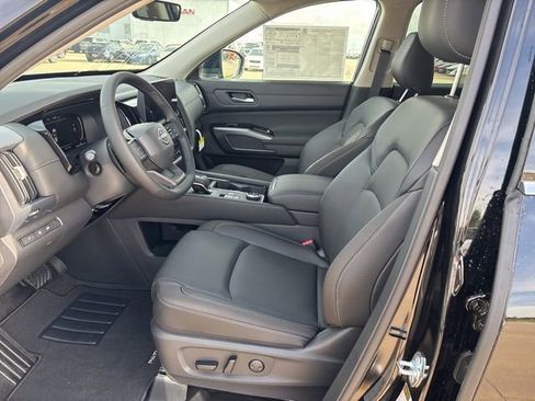 New 2026 Nissan Pathfinder SL AWD/4WD image 6