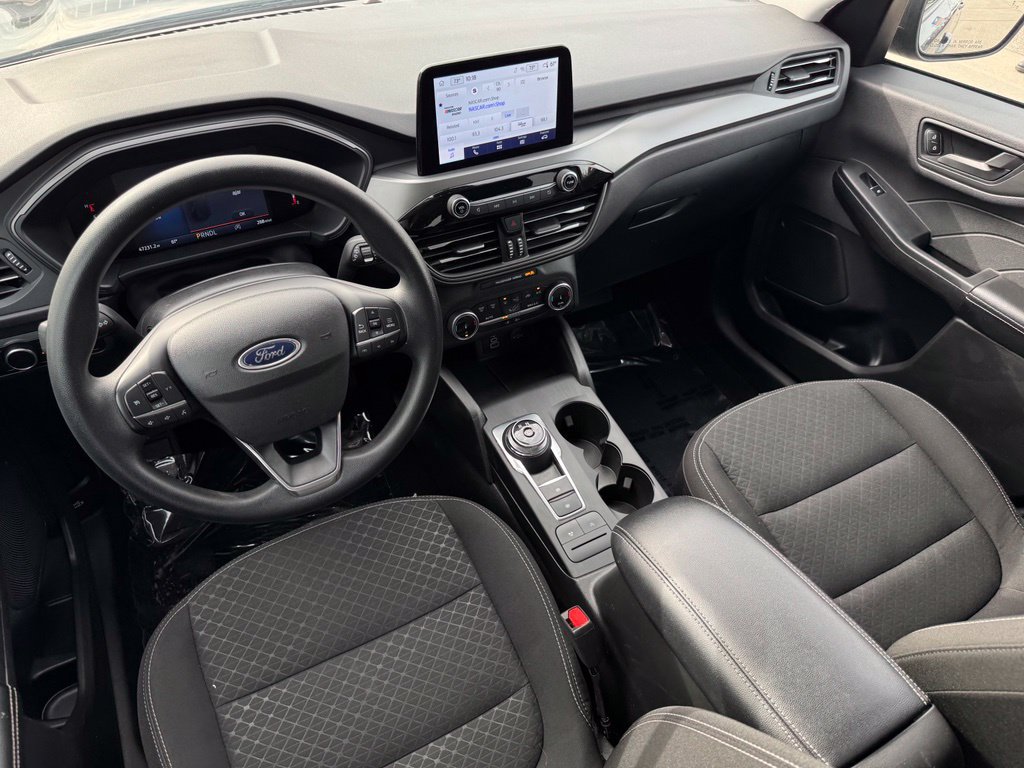 Used 2025 Ford Escape Active AWD/4WD image 14