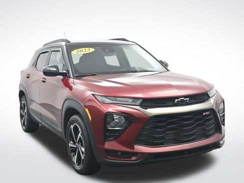 Used 2023 Chevrolet TrailBlazer RS FWD image 3