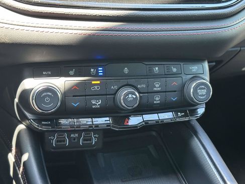 Used 2021 Dodge Durango R/T w/ Tow 'N Go Group AWD/4WD image 29