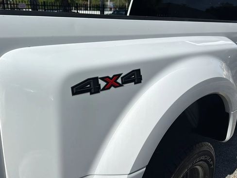Used 2017 Ford F350 XL w/ Power Equipment Group AWD/4WD image 40