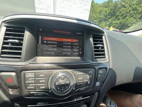 Used 2019 Nissan Pathfinder SL FWD image 32