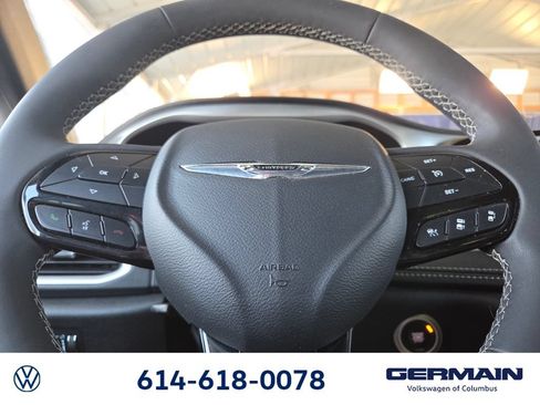 Used 2023 Chrysler Pacifica Touring-L w/ S Appearance Package AWD/4WD image 24
