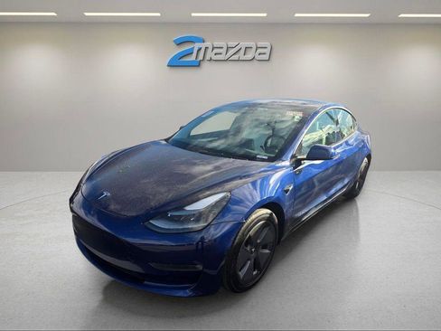 Used 2022 Tesla Model 3 Long Range image 1