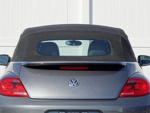Used 2013 Volkswagen Beetle TDI FWD image 26