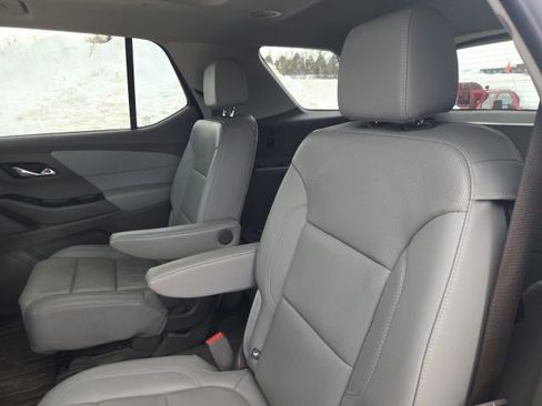 Used 2019 Chevrolet Traverse Premier image 43