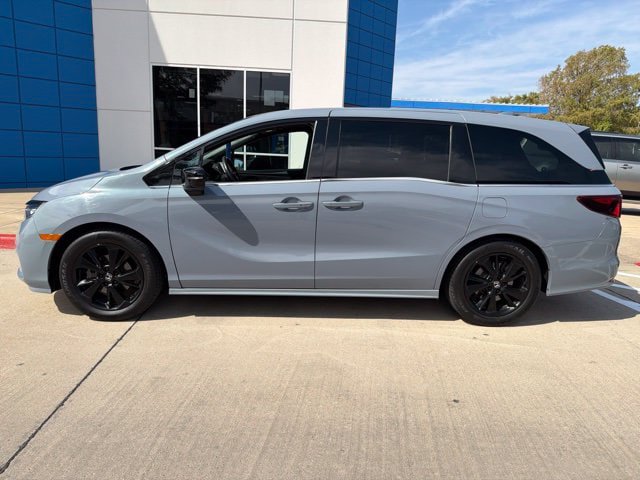 Used 2023 Honda Odyssey Sport image 8