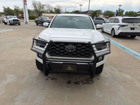 Used 2023 Toyota Tacoma TRD Off-Road w/ Technology Package image 2