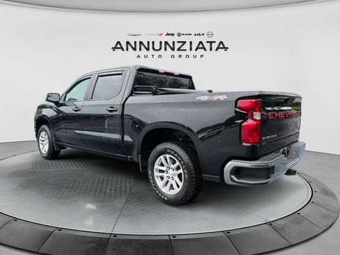 Used 2022 Chevrolet Silverado 1500 LT AWD/4WD image 3