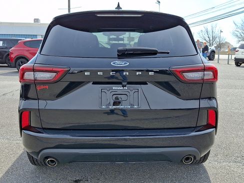Certified 2024 Ford Escape ST-Line w/ Cold Weather Package FWD image 5