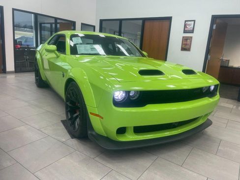 Used 2023 Dodge Challenger SRT Hellcat image 2
