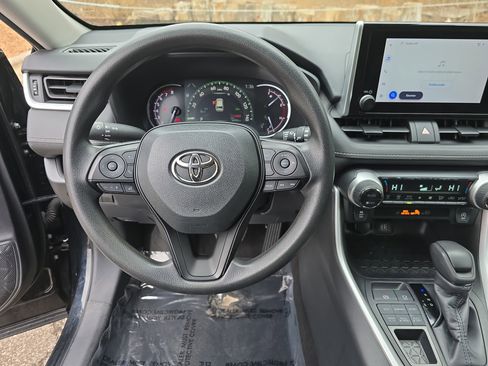 Used 2024 Toyota RAV4 XLE image 15