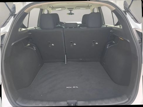 Used 2024 Nissan Kicks S FWD image 17