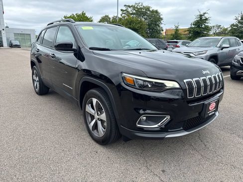 Used 2022 Jeep Cherokee Limited AWD/4WD image 9
