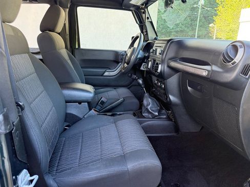 Used 2012 Jeep Wrangler Sport AWD/4WD image 4