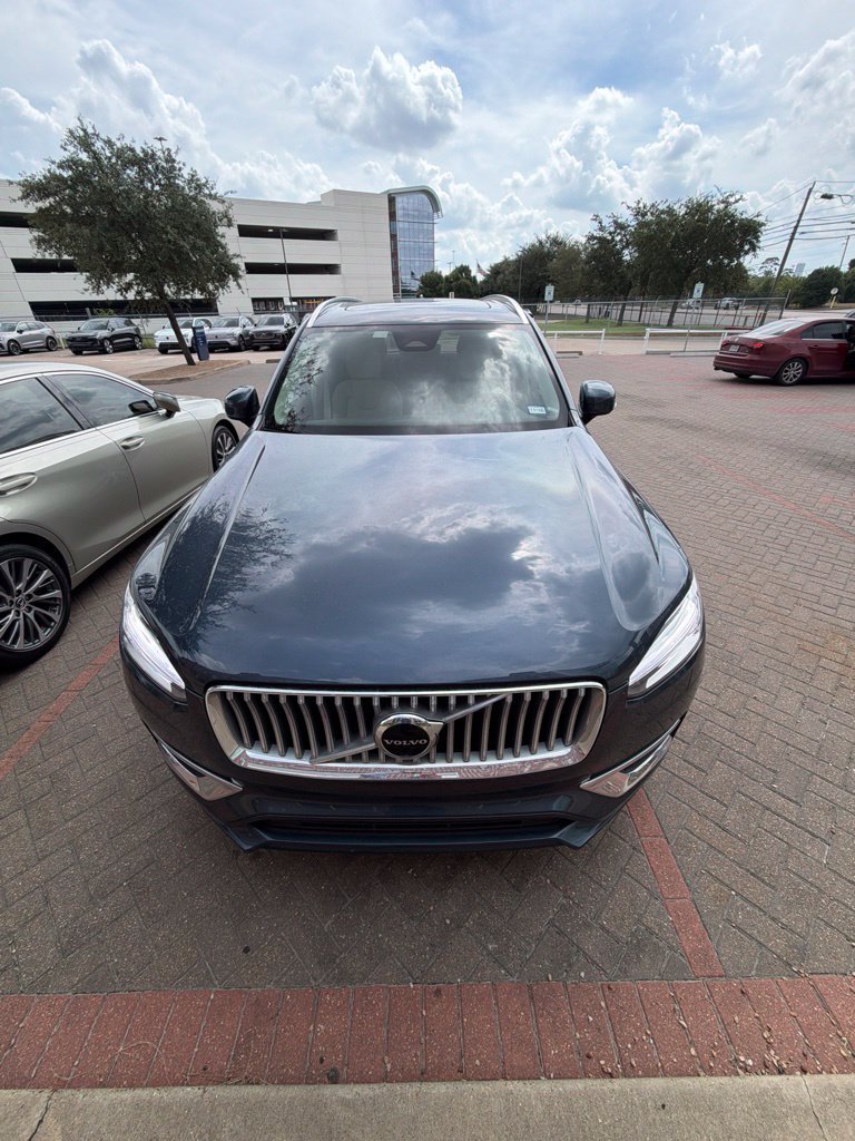 Used 2024 Volvo XC90 T8 Plus w/ Protection Package Premier AWD/4WD image 16