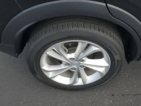 Certified 2023 Buick Encore GX Preferred FWD image 5