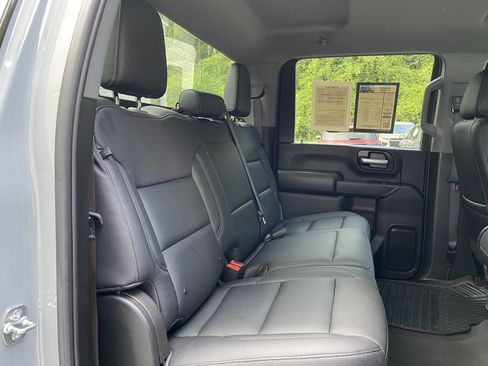 Used 2025 Chevrolet Silverado 2500 Custom w/ Custom Value Package AWD/4WD image 34