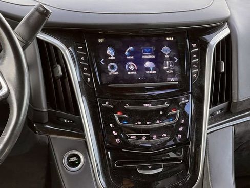 Used 2020 Cadillac Escalade ESV Platinum image 15