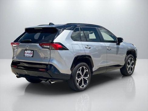 Certified 2025 Toyota RAV4 XSE AWD/4WD image 5